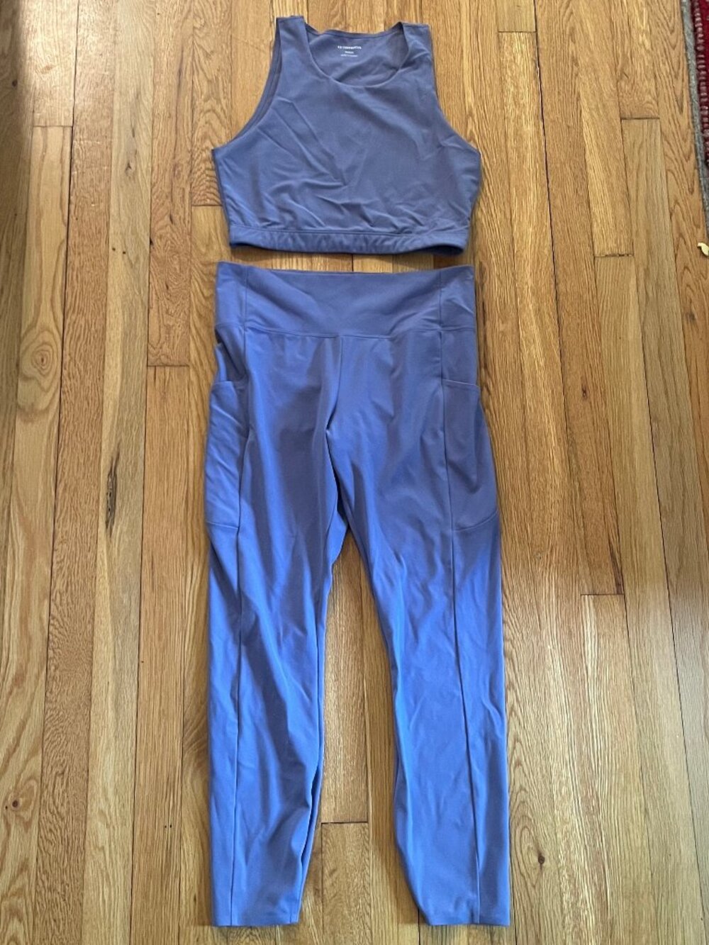 REI Women's Sports Bra‎ and Yoga Pants Matching Set Purple